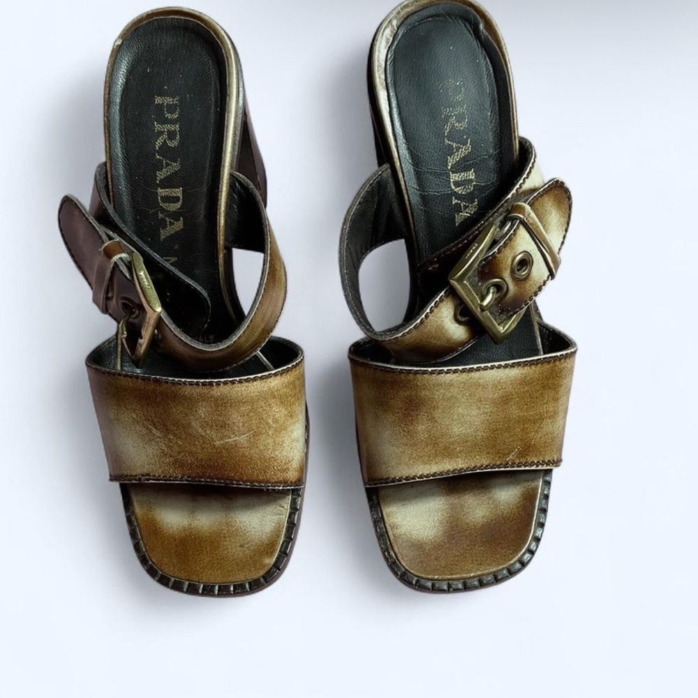 Rare Vintage Prada leather sandals - Picture 2 of 5